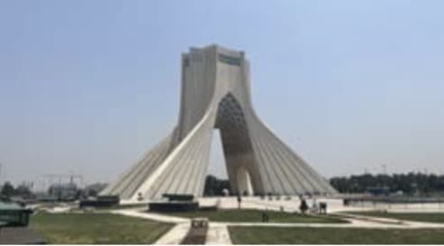 la tour Azadi